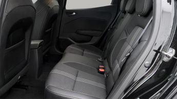Renault Clio E-TECH ENGINEERED