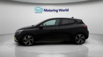 Renault Clio E-TECH ENGINEERED