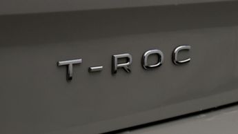 Volkswagen T-Roc LIFE TSI DSG
