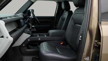 Land Rover Defender 110 SE