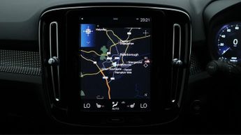 Volvo XC40 B4 R-DESIGN PRO