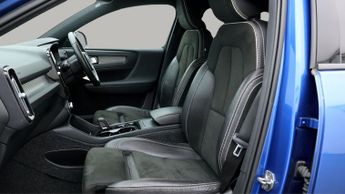 Volvo XC40 B4 R-DESIGN PRO