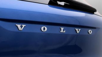 Volvo XC40 B4 R-DESIGN PRO
