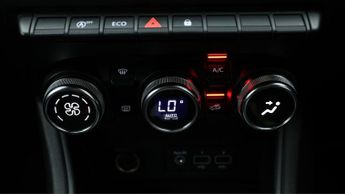 Renault Captur ICONIC TCE EDC