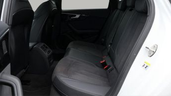 Audi A4 Avant AVANT TFSI S LINE BLACK EDITION