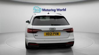 Audi A4 Avant AVANT TFSI S LINE BLACK EDITION