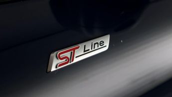 Ford Kuga ST-LINE