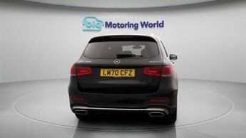 Mercedes-Benz GLC GLC 300 4MATIC AMG LINE