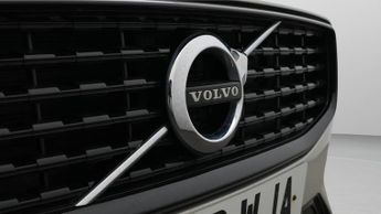 Volvo V60 RECHARGE T6 R-DESIGN AWD