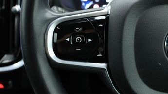 Volvo V60 RECHARGE T6 R-DESIGN AWD