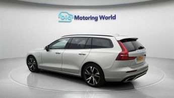 Volvo V60 RECHARGE T6 R-DESIGN AWD