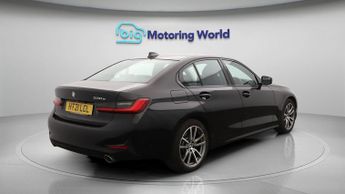 BMW 3 Series 330E SPORT PRO