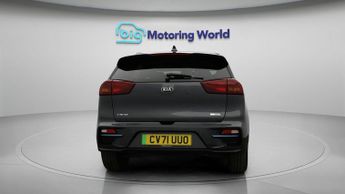 Kia Niro 4 PLUS
