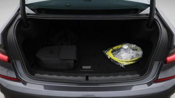 BMW 3 Series 330E M SPORT