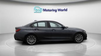 BMW 3 Series 330E M SPORT