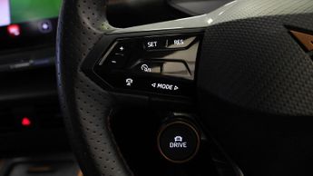 CUPRA Born V2