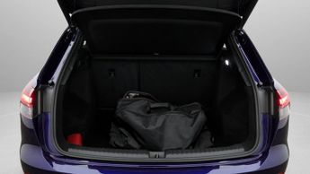 Audi Q4 e-tron S LINE