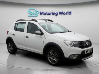Dacia Sandero STEPWAY LAUREATE DCI