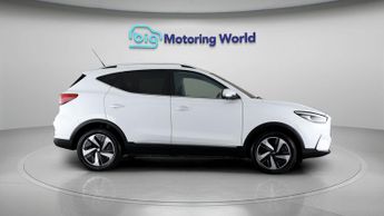 MG MG ZS TROPHY CONNECT