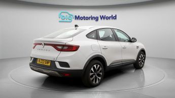 Renault Arkana ICONIC E-TECH