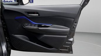 Toyota C-HR DYNAMIC
