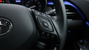 Toyota C-HR DYNAMIC