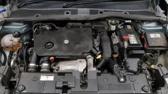 Citroen C4 BLUEHDI SHINE PLUS S/S EAT8