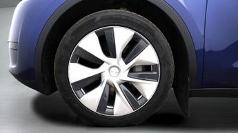 Tesla Model Y BASE