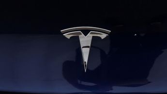 Tesla Model Y BASE