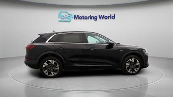 Audi e-tron QUATTRO SPORT
