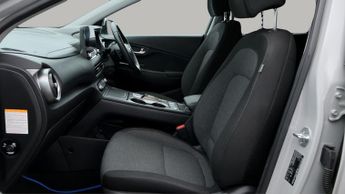 Hyundai KONA PREMIUM