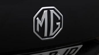 MG MG4 TROPHY