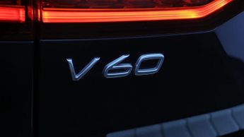 Volvo V60 B3 MOMENTUM