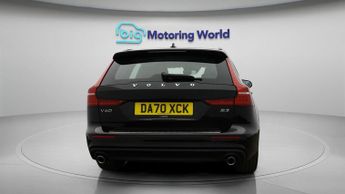 Volvo V60 B3 MOMENTUM