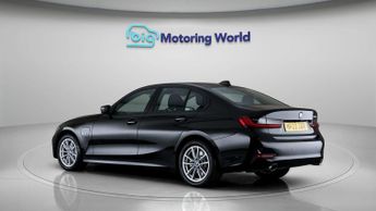 BMW 3 Series 330E SE PRO