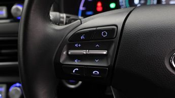 Hyundai KONA PREMIUM