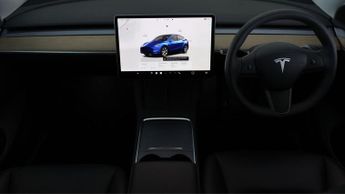 Tesla Model Y LONG RANGE AWD