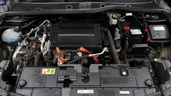 Citroen e-C4 SHINE PLUS
