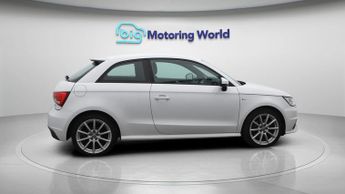 Audi A1 TFSI S LINE