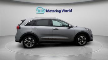 Kia Niro 4 PLUS