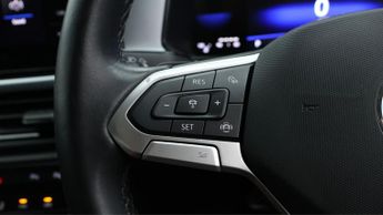 Volkswagen T-Roc LIFE TSI DSG