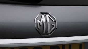 MG MG5 EXCLUSIVE