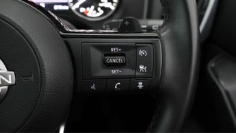 Nissan Qashqai DIG-T ACENTA PREMIUM DCT