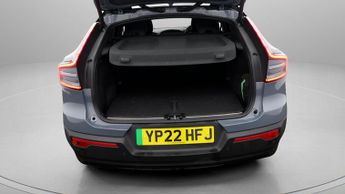 Volvo C40 RECHARGE PRO TWIN AWD