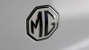 MG MG ZS TROPHY CONNECT