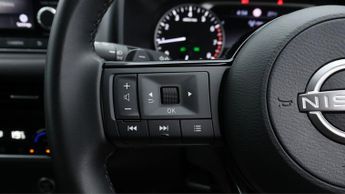 Nissan Qashqai DIG-T ACENTA PREMIUM DCT