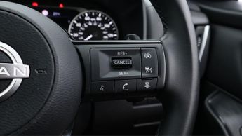 Nissan Qashqai DIG-T ACENTA PREMIUM DCT