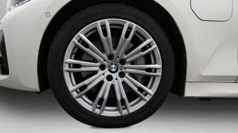 BMW 3 Series 330E M SPORT