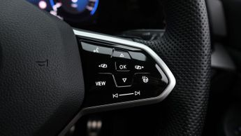 Volkswagen Golf GTI TSI DSG