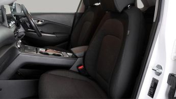 Hyundai KONA PREMIUM